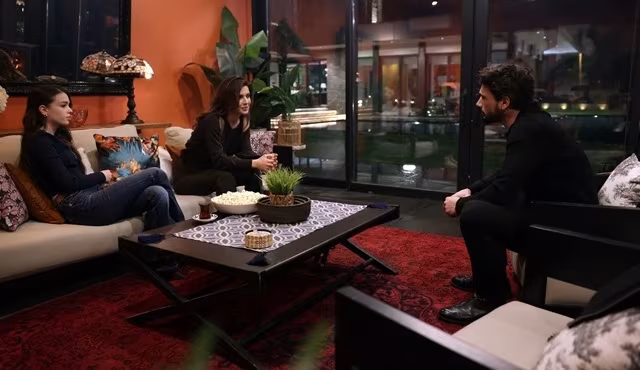 Urmărește Subteran Episodul 9 online subtitrat